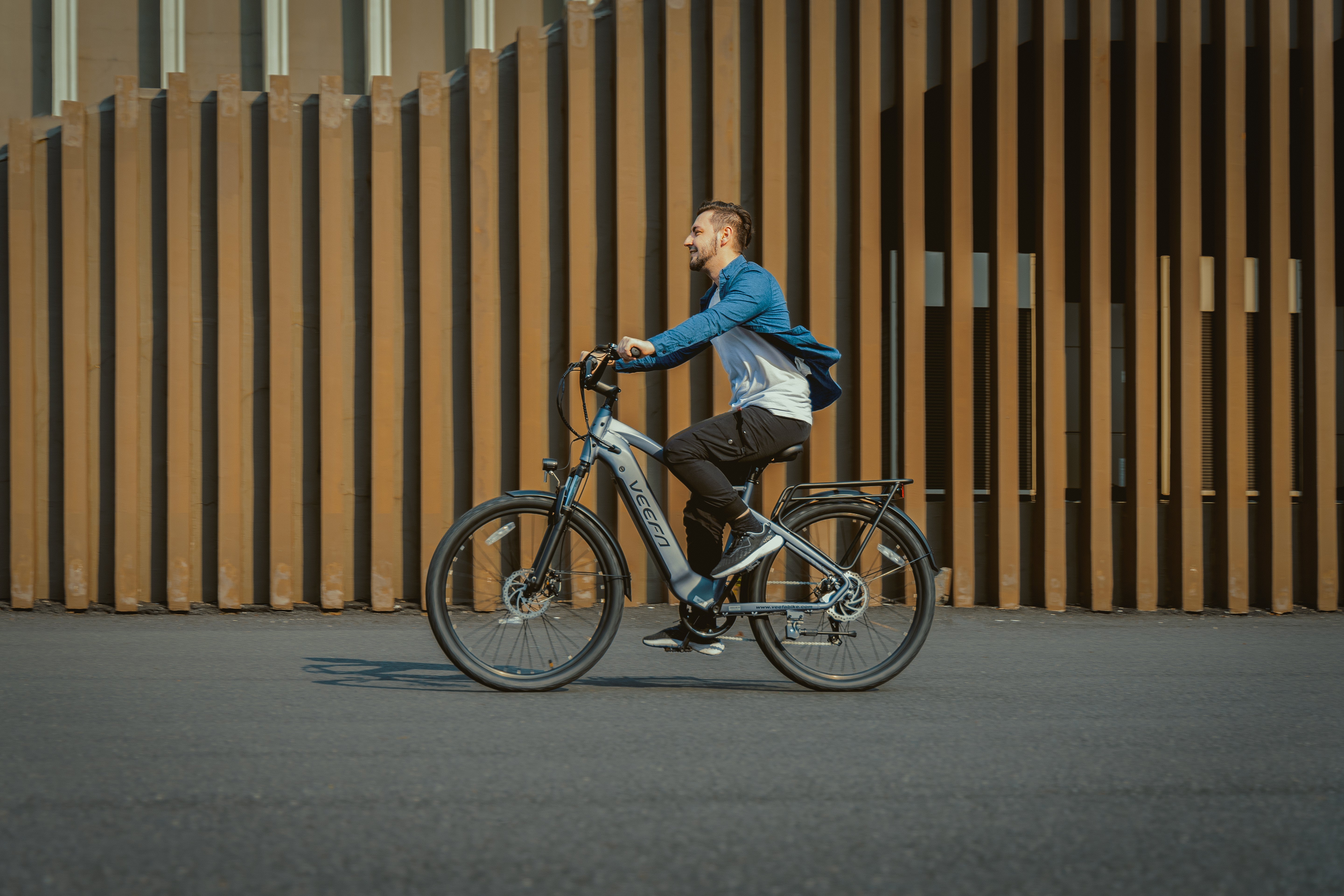 Torque Sensor vs. Cadence Sensor: The Secret to a Natural E-Bike Experience