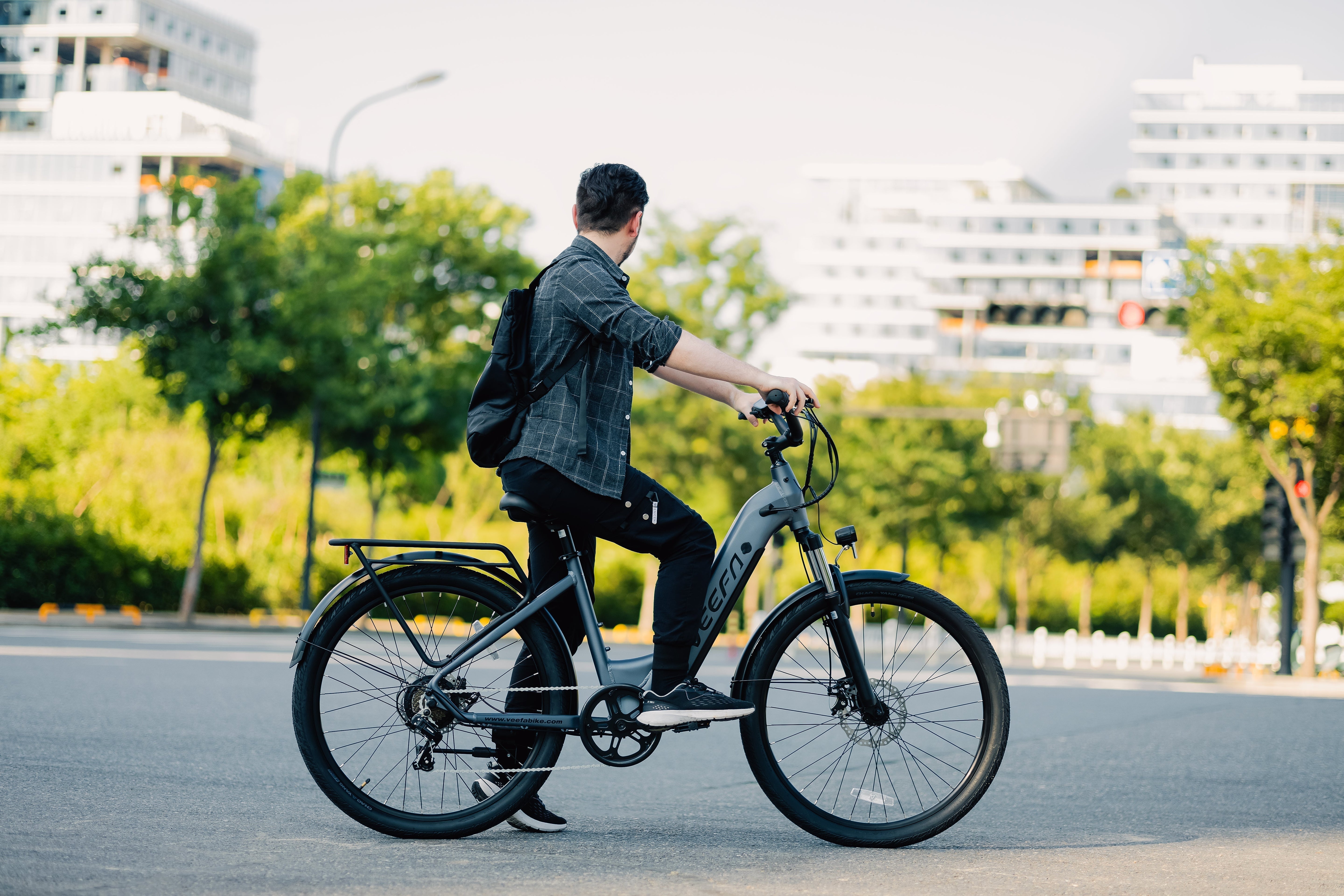 Discover the VEEFA X2: The Perfect Electric Bike for Urban Commuters