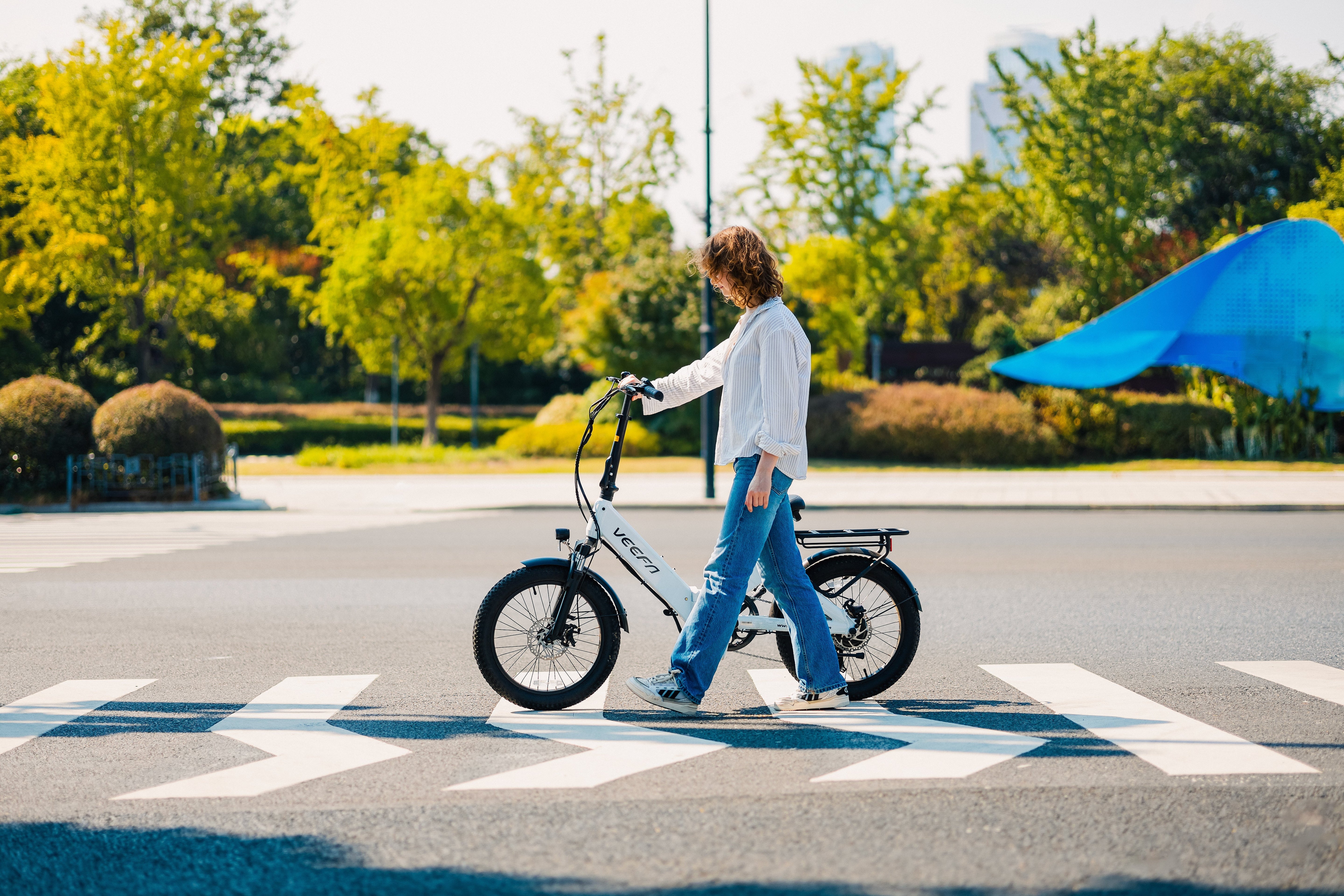 Gear Up for Back-to-School Season with VEEFA: Top E-Bikes for Campus Commuting