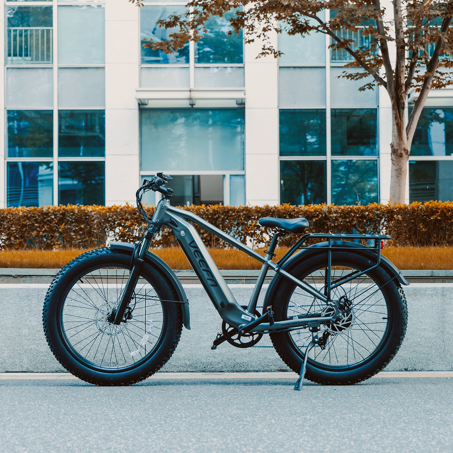 Veefa Electric Bicycles E1 Fat Tire Step-Over Electric Bike